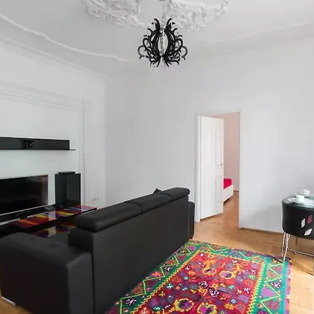 Monolit Apartamento *